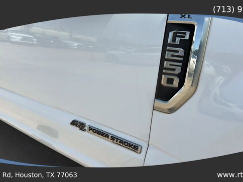 Used 2019 Ford F250 XL w/ Power Equipment Group AWD/4WD image 13