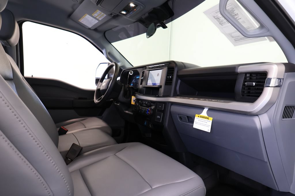 Used 2024 Ford F250 XL w/ Snow Plow/Camper Package AWD/4WD image 27