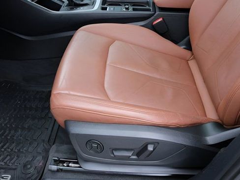 Used 2022 Audi Q3 2.0T Premium Plus image 14