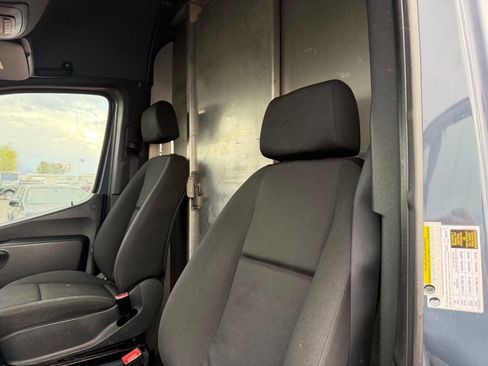 Used 2019 Mercedes-Benz Sprinter 170 image 21