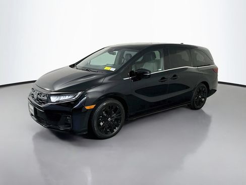 Used 2025 Honda Odyssey Sport-L image 3