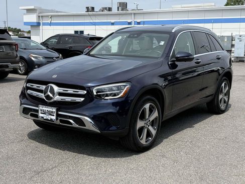 Used 2022 Mercedes-Benz GLC 300 4MATIC image 5