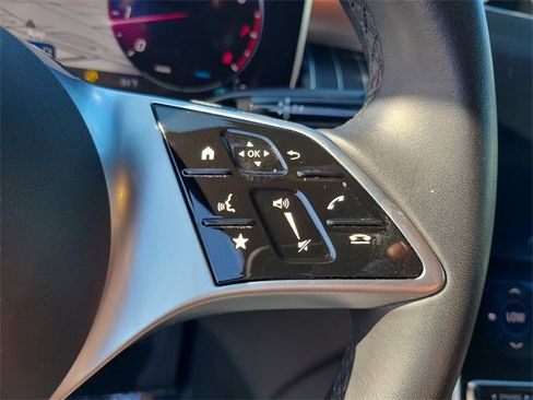 Used 2023 Mercedes-Benz GLC 300 4MATIC w/ Exclusive Trim Package image 31