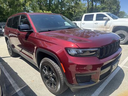 Used 2025 Jeep Grand Cherokee L Altitude