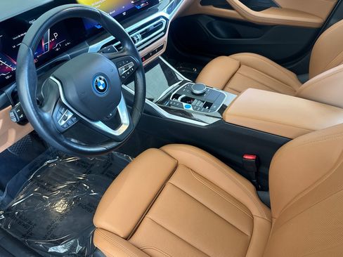 Certified 2023 BMW i4 eDrive35 w/ Premium Package RWD image 4