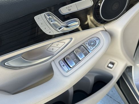 Used 2022 Mercedes-Benz GLC 300 image 15