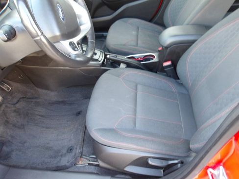 Used 2015 Ford Fiesta SE w/ Equipment Group 201A FWD image 5