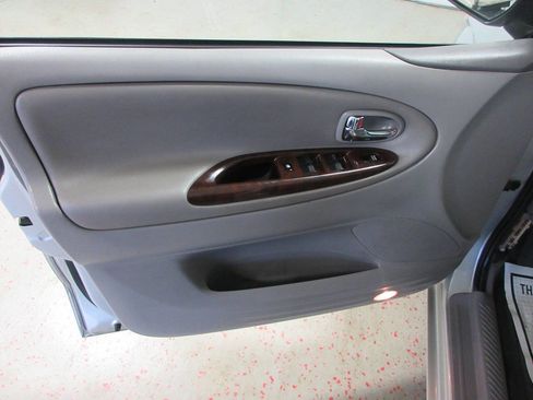 Used 2000 MAZDA MPV LX image 22