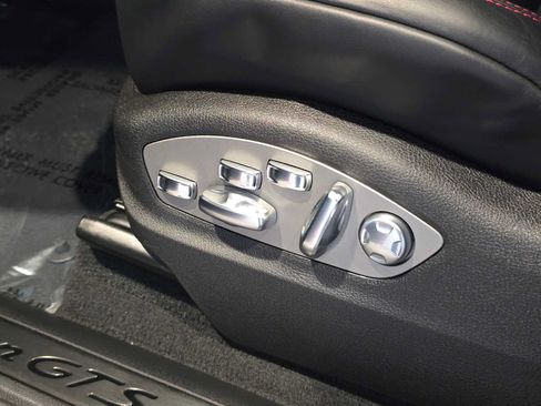 Used 2025 Porsche Macan GTS AWD/4WD image 25