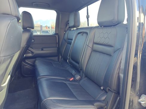 Used 2022 Nissan Frontier PRO-4X w/ Pro-4X Premium Package image 25