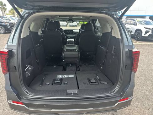 Used 2025 Kia Carnival SX Prestige FWD image 33