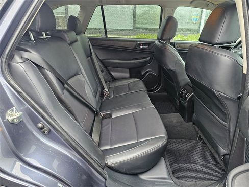 Used 2016 Subaru Outback 2.5i Limited image 13