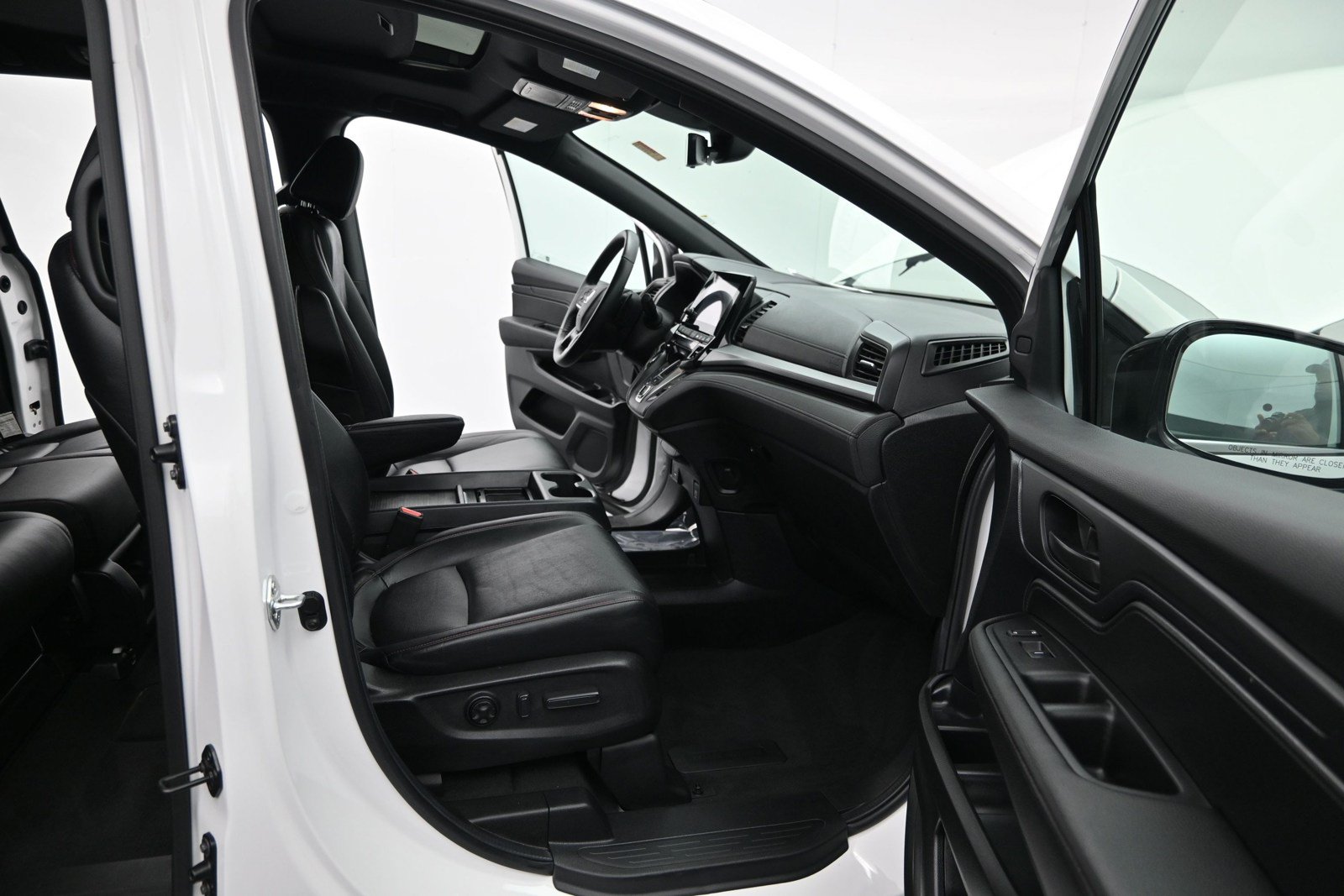 Used 2024 Honda Odyssey Sport image 15