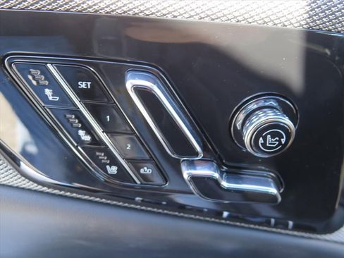 New 2026 Cadillac Optiq Luxury 2 image 11