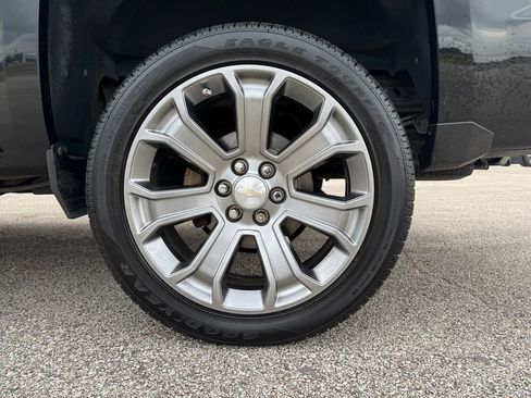 Used 2018 Chevrolet Silverado 1500 High Country image 10