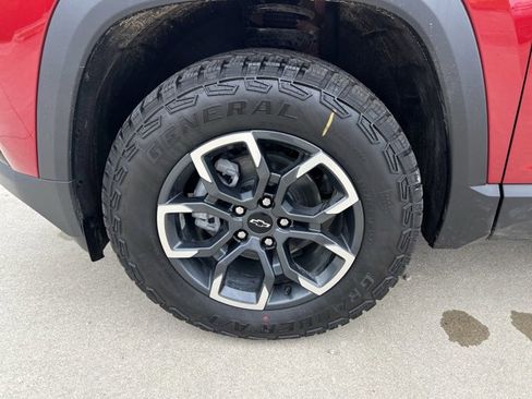 New 2026 Chevrolet Equinox ACTIV w/ Safety and Technology Package image 33