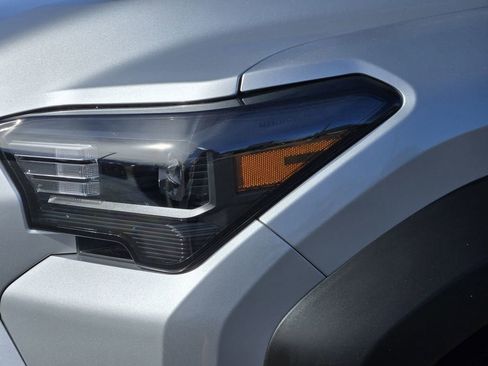 Used 2025 Toyota 4Runner SR5 image 5