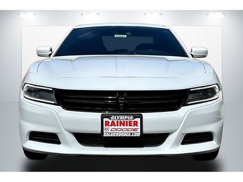 Used 2020 Dodge Charger SXT w/ Leather Interior Group RWD image 3