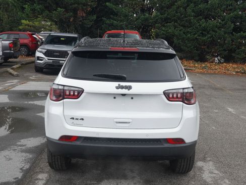 New 2026 Jeep Compass Limited image 9