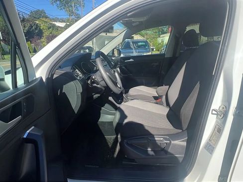 Used 2020 Volkswagen Tiguan S image 27