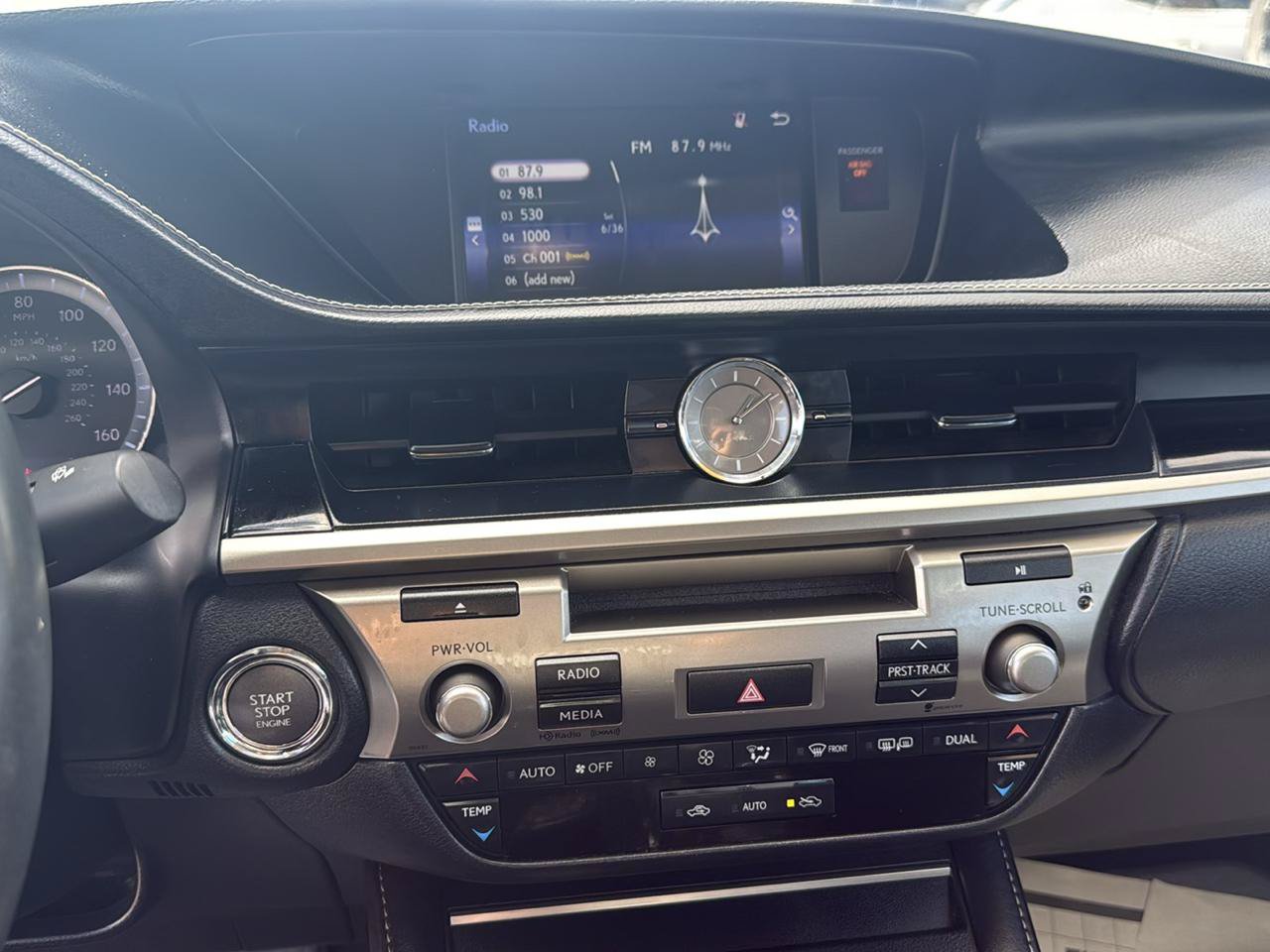 Used 2016 Lexus ES 350 w/ Accessory Package FWD image 20