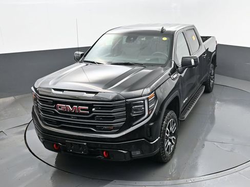 Used 2025 GMC Sierra 1500 AT4 w/ AT4 Preferred Package AWD/4WD image 25