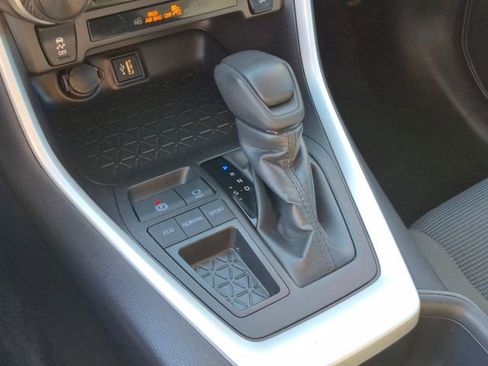 Used 2025 Toyota RAV4 LE image 12