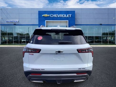 New 2026 Chevrolet Equinox ACTIV w/ Convenience Package III AWD/4WD image 3