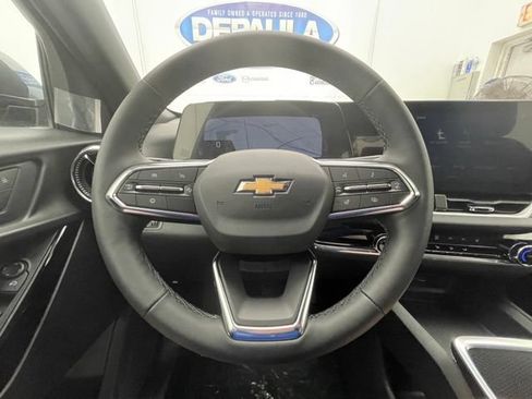 New 2026 Chevrolet Equinox LT w/ Safety and Technology Package AWD/4WD image 9