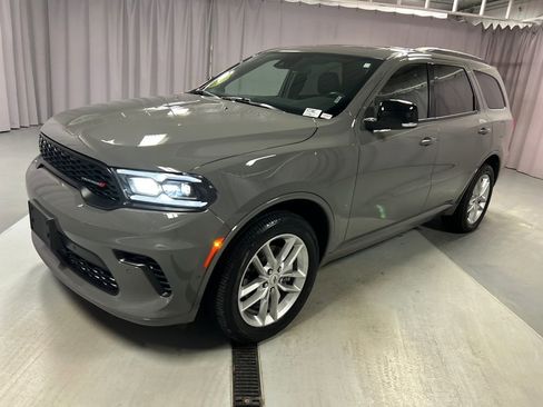 Used 2025 Dodge Durango GT AWD/4WD image 3