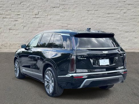 Used 2026 Cadillac Vistiq Luxury AWD/4WD image 3