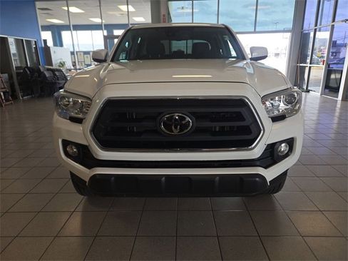Used 2023 Toyota Tacoma SR5 image 3