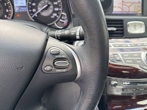 Used 2012 INFINITI M37 x w/ Premium Pkg image 16