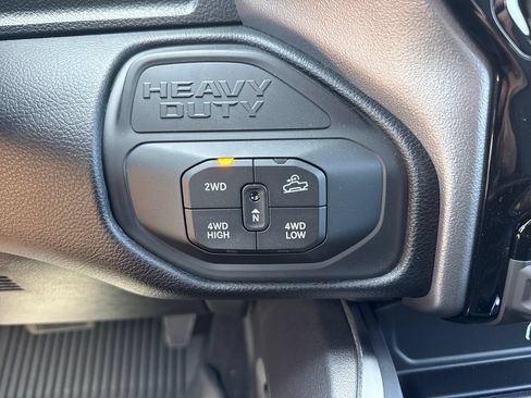 New 2026 RAM 2500 Big Horn AWD/4WD image 19