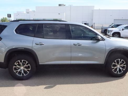 Used 2026 GMC Acadia AT4 w/ LPO, Floor Liner Package AWD/4WD image 8