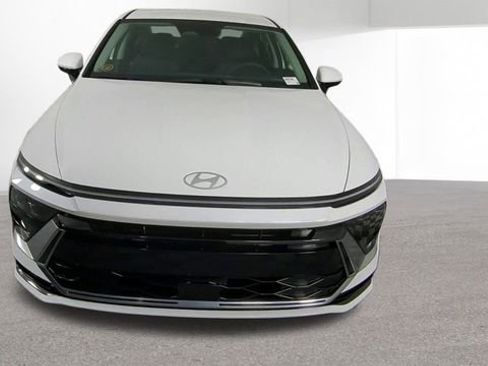 New 2026 Hyundai Sonata SEL image 3