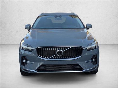 Used 2022 Volvo XC60 T8 Inscription Expression AWD/4WD image 2