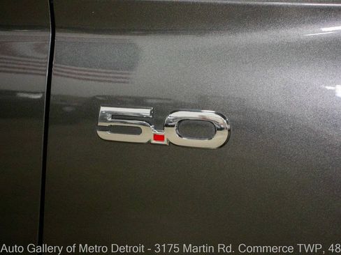 Used 2017 Ford Mustang GT Premium RWD image 38