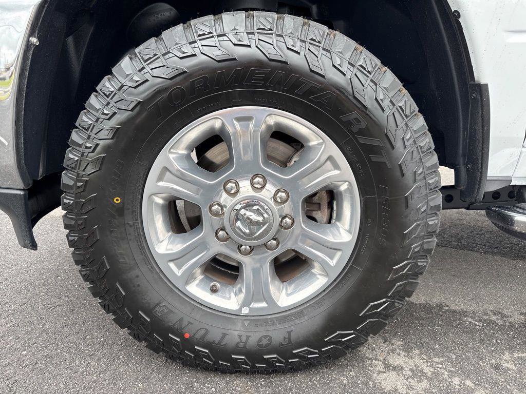 Used 2024 RAM 2500 Big Horn w/ Off Road Package AWD/4WD image 14