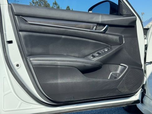 Used 2022 Honda Accord Sport image 23