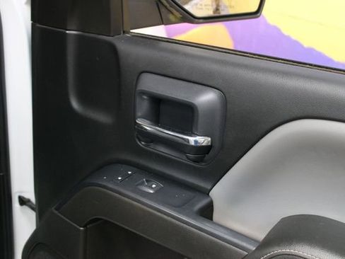 Used 2015 Chevrolet Silverado 1500 W/T w/ WT Fleet Convenience Package AWD/4WD image 9