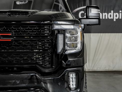Used 2023 GMC Sierra 3500 Denali w/ Technology Package AWD/4WD image 42