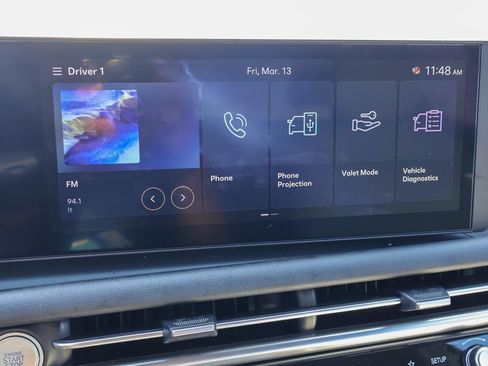 Certified 2025 Hyundai Santa Cruz SEL image 3