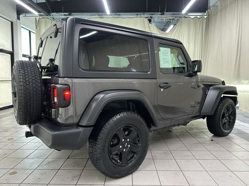 Used 2022 Jeep Wrangler Sport AWD/4WD image 3