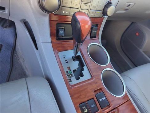 Used 2009 Toyota Highlander Limited w/ Extra Value Pkg 7 AWD/4WD image 19