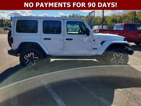 New 2026 Jeep Wrangler Unlimited Sahara AWD/4WD image 5