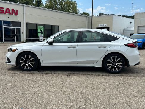 Used 2024 Honda Civic EX-L image 5