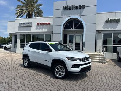 Used 2025 Jeep Compass Latitude w/ Sun & Sound Group