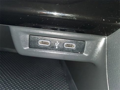 Used 2021 Volkswagen Jetta SE image 21