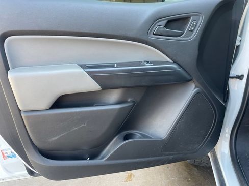 Used 2020 GMC Canyon W/T w/ Convenience Package RWD image 9